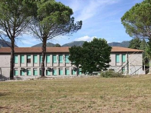 Locale Commerciale in vendita a Borgo Rivo, Terni