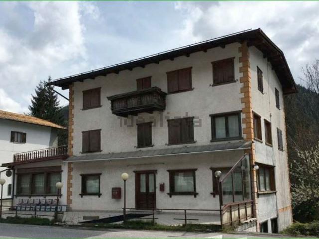 Locale Commerciale in vendita a Giralba, Villapiccola
