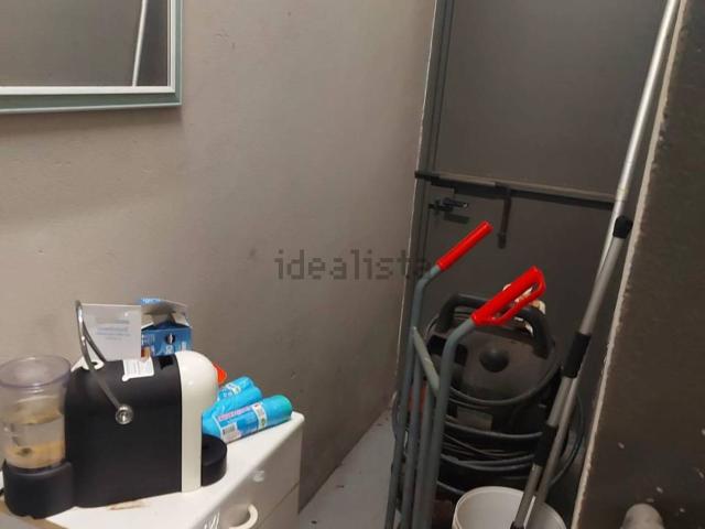 Locale Commerciale in vendita a Alzano Sopra, Alzano Lombardo