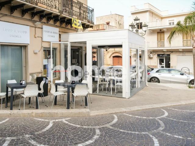 Locale Commerciale in vendita a Capaci, Sicilia