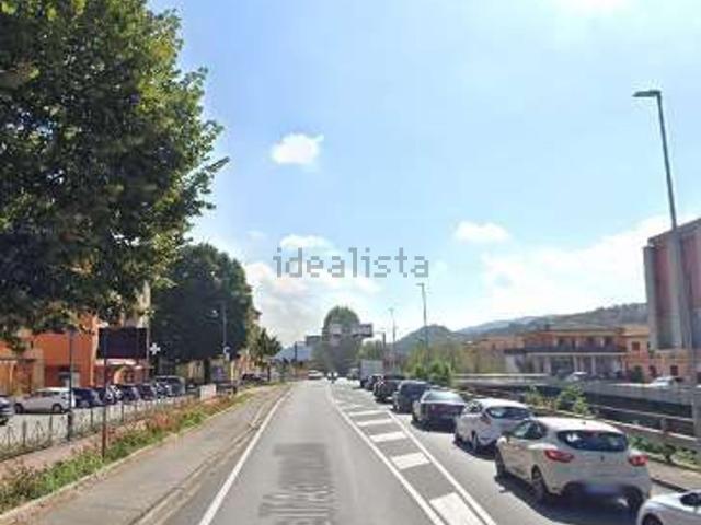Locale Commerciale in vendita a Chiampo, Veneto