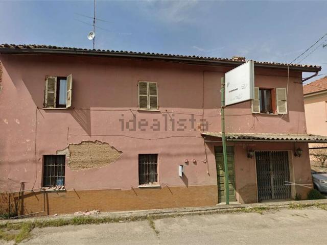 Locale Commerciale in vendita a Piemonte, Alessandria