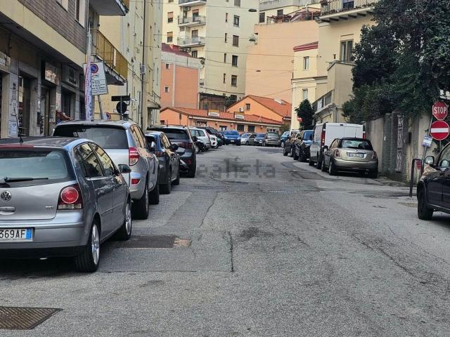 Locale Commerciale in vendita a Pontepiccolo, Calabria