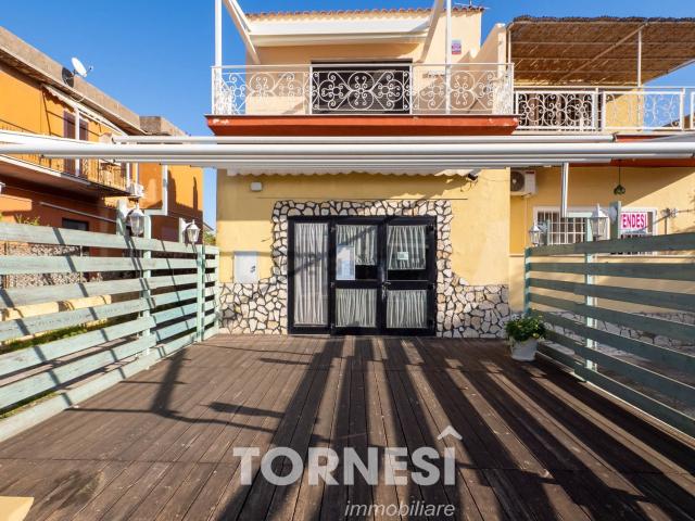 Locale Commerciale in vendita a Pantano Marino, San Felice Circeo