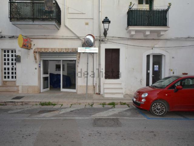Locale Commerciale in vendita a Ceglie Messapica