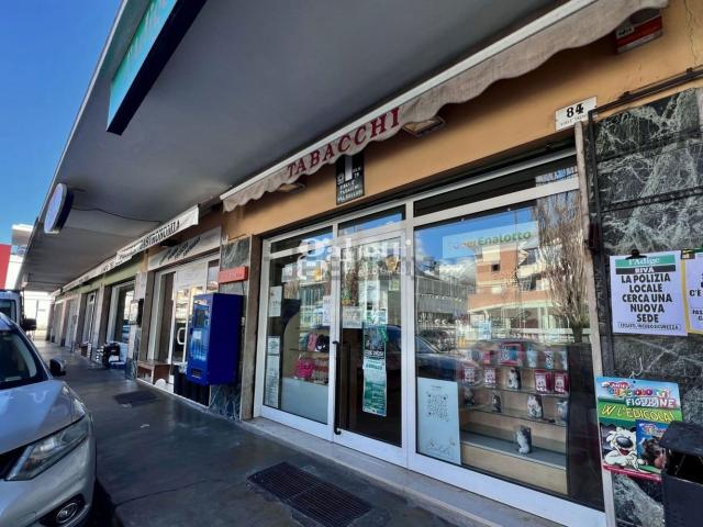 Locale Commerciale in vendita a Comunità Alto Garda e Ledro, Riva