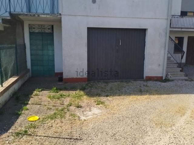 Locale Commerciale in vendita a Legnago, Veneto