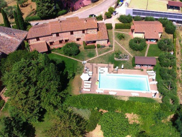 Locale Commerciale in vendita a Gioiella, Umbria