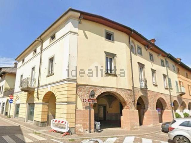 Locale Commerciale in vendita a Martinengo, Lombardia