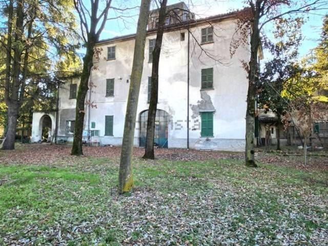 Locale Commerciale in vendita a Casteggio, Lombardia