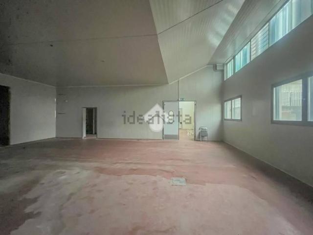 Locale Commerciale in vendita a Unione dei comuni del Frignano, Pavullo Nel Frignano