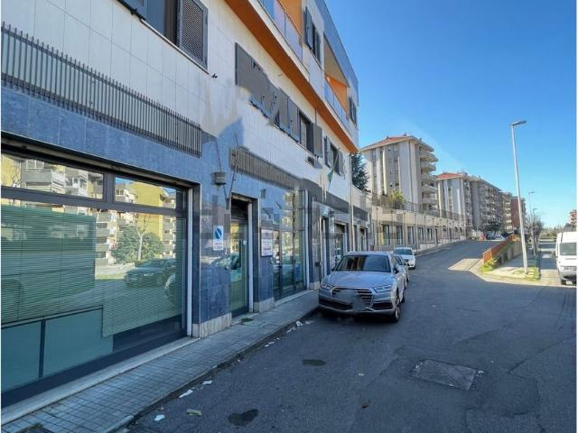 Locale Commerciale in vendita a Quartiere Tribunale, Calabria
