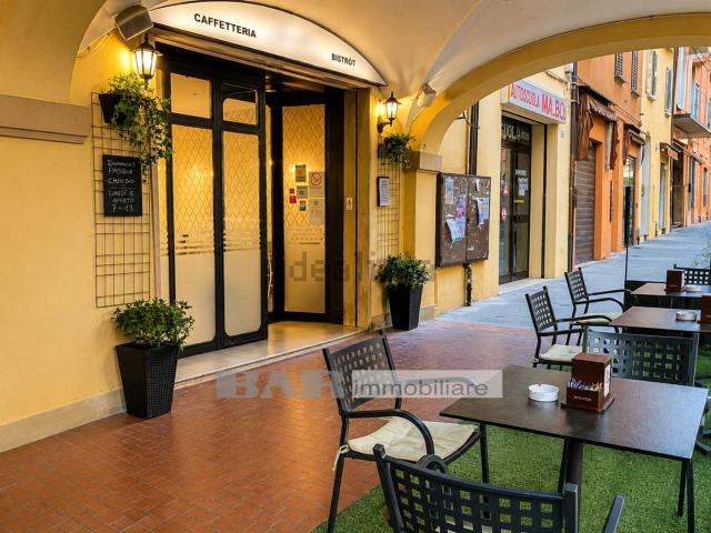 Locale Commerciale in vendita a Nuovo Circondario Imolese, Castel San Pietro Terme