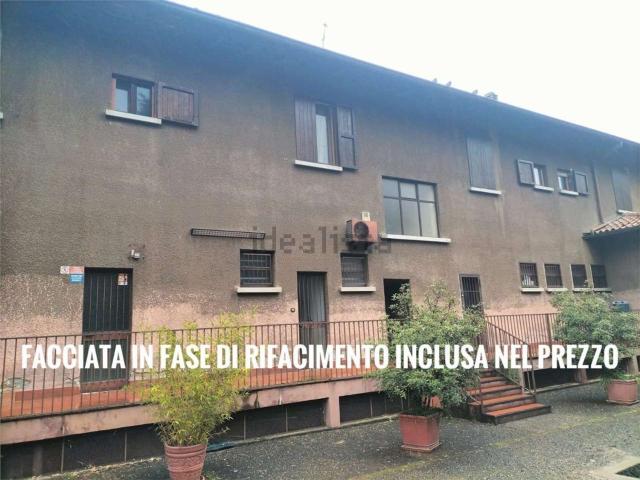Locale Commerciale in vendita a Bonate Sopra, Lombardia