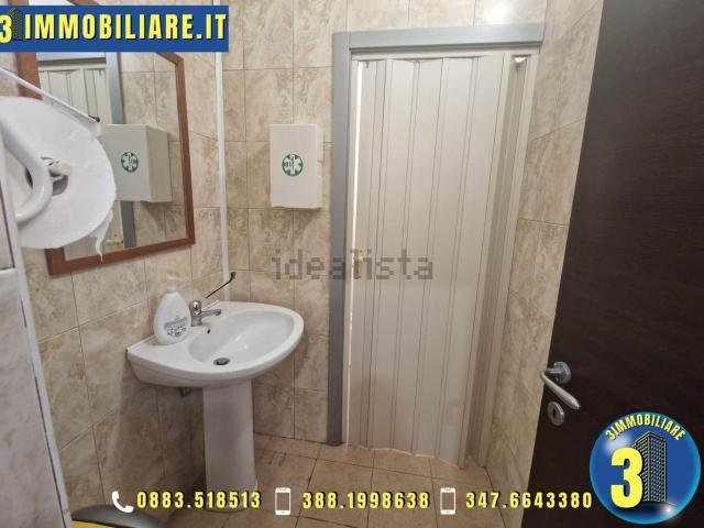 Locale Commerciale in vendita a Barletta, Barletta-Andria-Trani