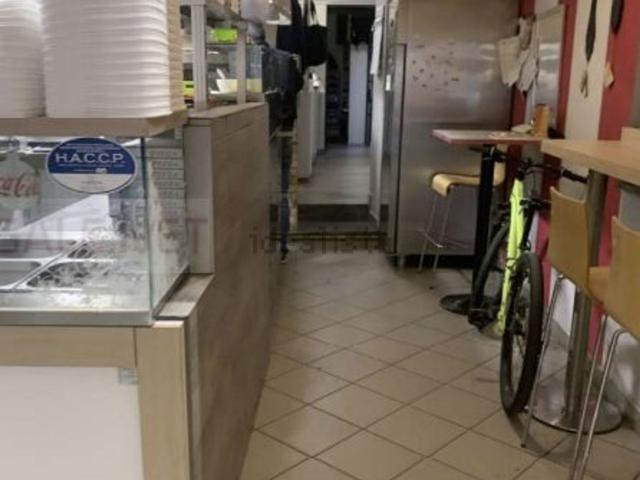 Locale Commerciale in vendita a Piemonte, Alessandria
