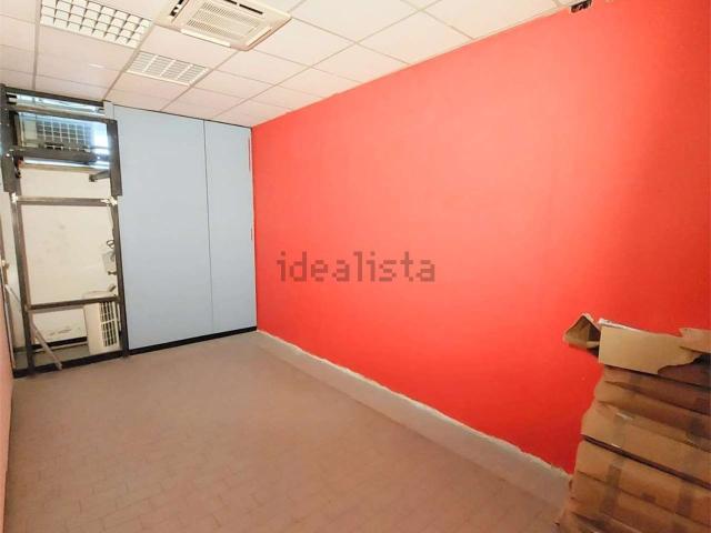 Locale Commerciale in vendita a Sant'Anna / Sveta Ana, Gorizia
