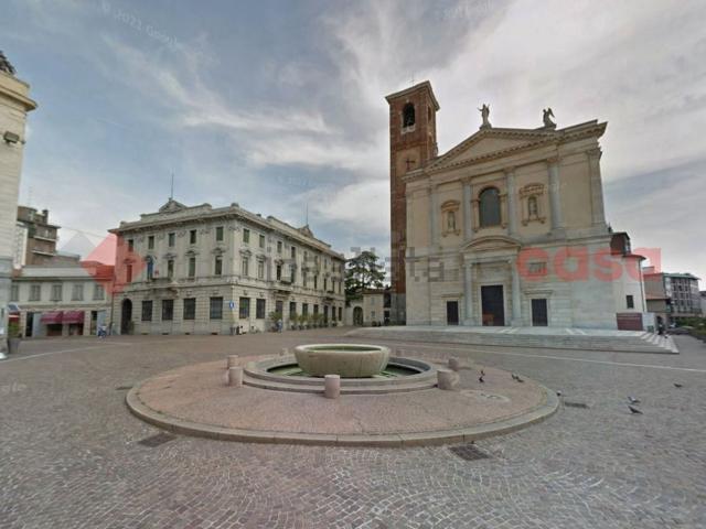 Locale Commerciale in vendita a Centro, Gallarate