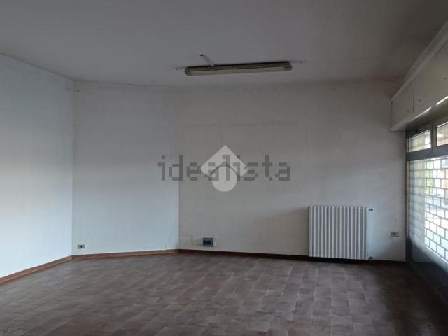 Locale Commerciale in vendita a Castelli Calepio, Lombardia