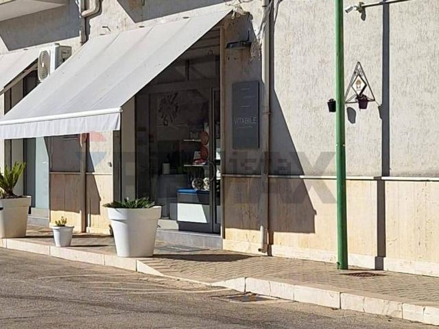 Locale Commerciale in vendita a Menfi, Sicilia