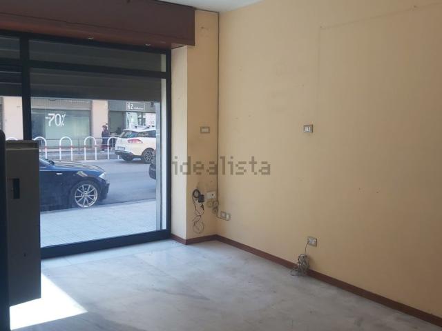 Locale Commerciale in vendita a V Circoscrizione, Messina