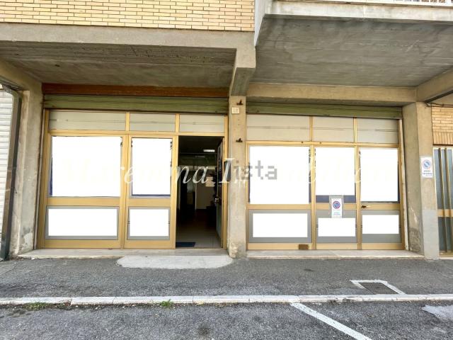 Locale Commerciale in vendita a Unione di Comuni Montani Colline del Fiora, Manciano