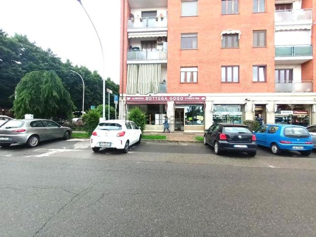 Locale Commerciale in vendita a Piemonte, Torino