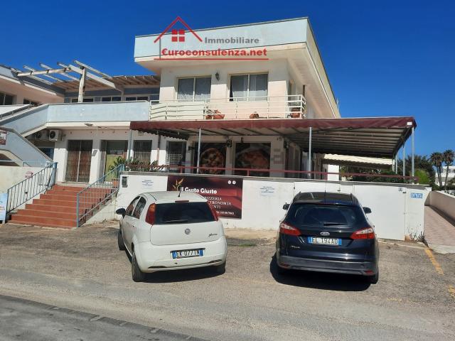 Locale Commerciale in vendita a Puglia, Lecce