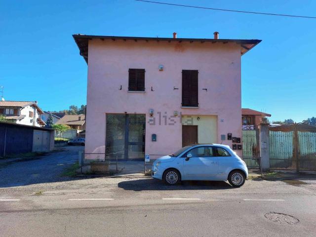 Locale Commerciale in vendita a San Martino, Venegono Superiore