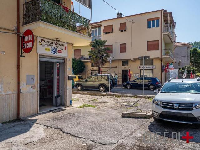 Locale Commerciale in vendita a Borgo, Rieti