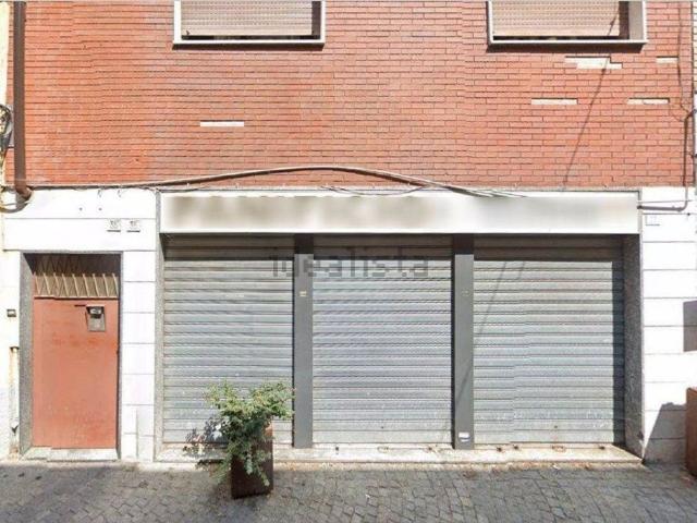 Locale Commerciale in vendita a Cornaredo, Lombardia