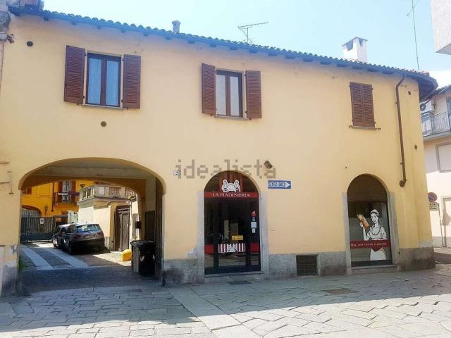 Locale Commerciale in vendita a Vigevano, Lombardia