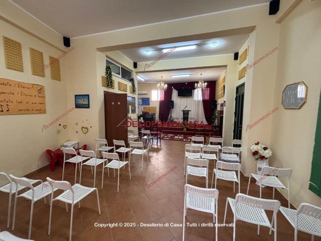 Locale Commerciale in vendita a Porticello, Santa Flavia