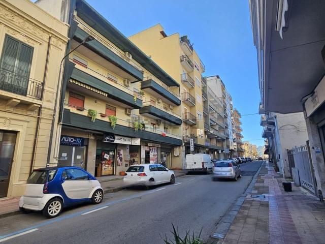 Locale Commerciale in vendita a Bucalo, Santa Teresa Di Riva