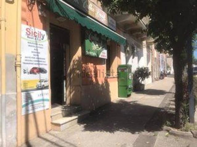 Locale Commerciale in vendita a Mascali, Sicilia