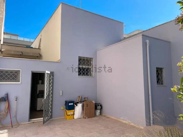 Locale Commerciale in vendita a Presicce, Puglia