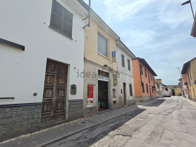 Locale Commerciale in vendita a Galeotta, Sant'angelo Lodigiano