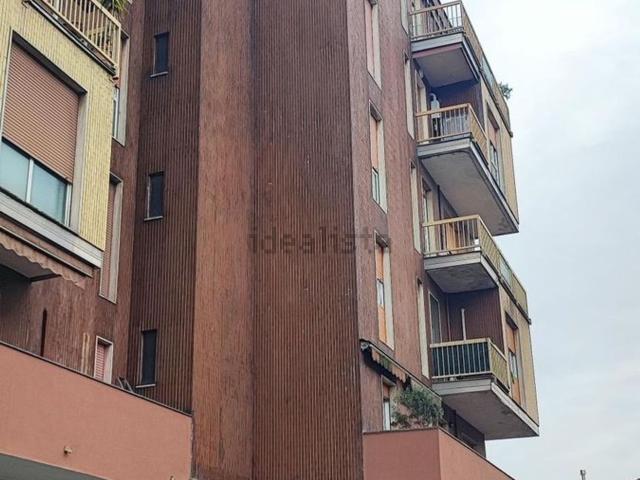 Locale Commerciale in vendita a San Rocco, Monza