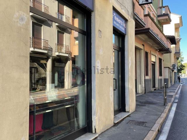 Locale Commerciale in vendita a San Vittore Olona, Lombardia