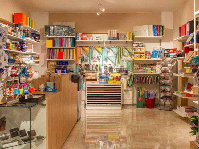Locale Commerciale in vendita a Quartiere 4, Firenze