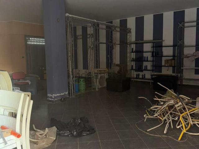 Locale Commerciale in vendita a Borgata, Augusta