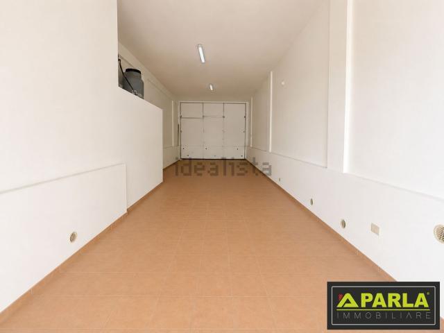 Locale Commerciale in vendita a Acquanova, Canicattì E Borgalino