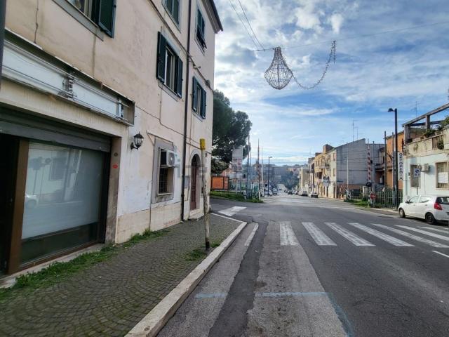 Locale Commerciale in vendita a Civita Castellana, Lazio