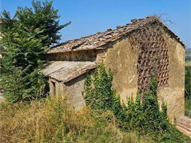 Locale Commerciale in vendita a Lecchi, Toscana