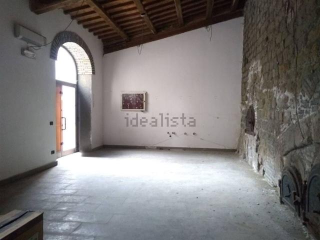 Locale Commerciale in vendita a Murialdo, Viterbo