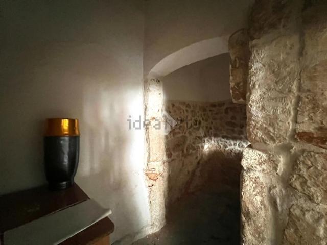 Locale Commerciale in vendita a Puglia, Brindisi