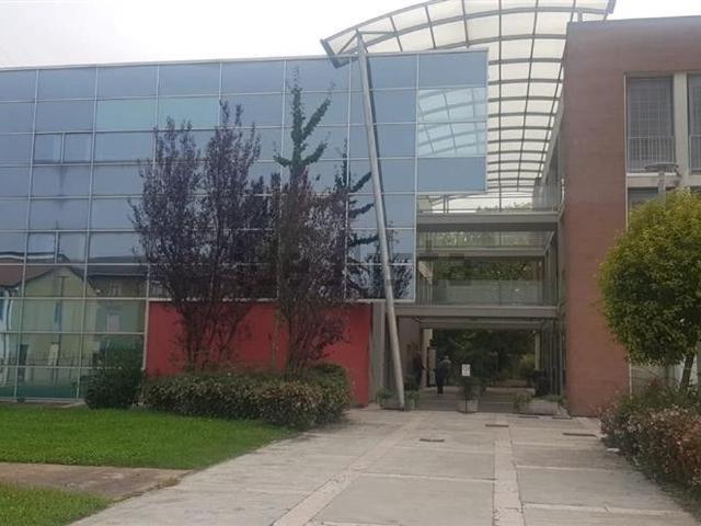 Locale Commerciale in vendita a Casaleone, Verona