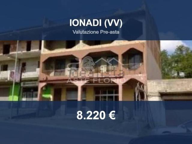 Locale Commerciale in vendita a Nao, Jonadi