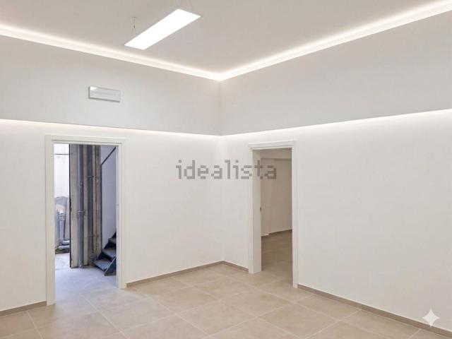 Locale Commerciale in vendita a Monte Po-Nesima-San Leone-Rapisardi, Catania