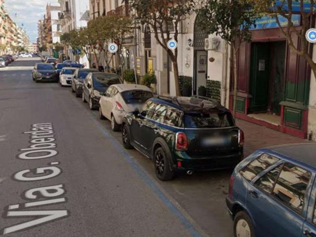 Locale Commerciale in vendita a Taranto